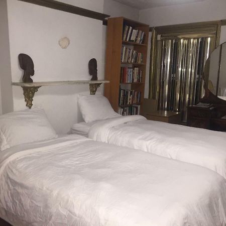 Illumination Bed & Breakfast New York City Exterior photo